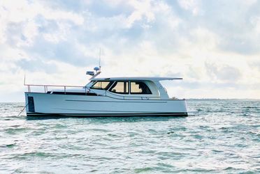 33' Greenline 2018 Yacht For Sale